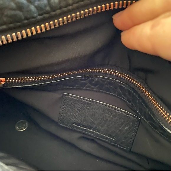 Alexander wang Rocco bag. Medium Size. Rose gold hardware - Picture 7 of 8